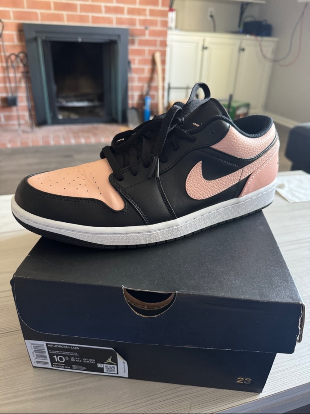 Nike Air Jordan 1 Low Black/Arctic Orange-White